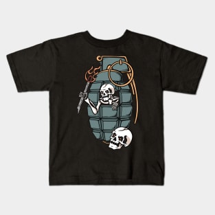 Bomb skull Kids T-Shirt